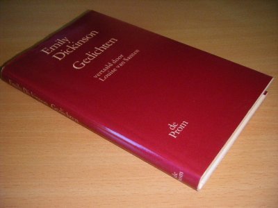 Tweedehands boek: Gedichten van auteur Emily Dickinson - Gebonden met stofomslag, lichte gebruikssporen, in goede staat.