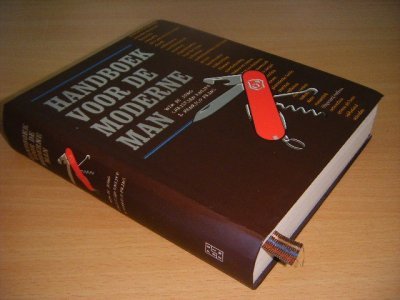 Boek met de titel: Handboek voor de moderne man