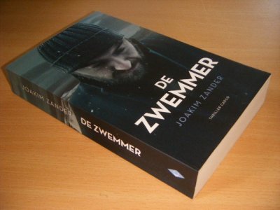 Boek met de titel: De zwemmer