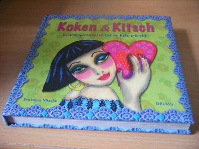 Tweedehands boek: Koken & Kitsch van auteur Eva Maria Nitsche - Gebonden, in goede staat. Geillustreerd. 