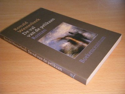Boek met de titel: De val van de pelikaan