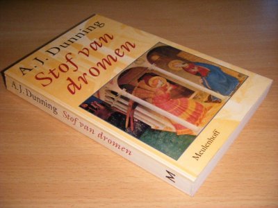 Boek met de titel: Stof van dromen