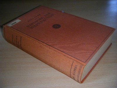 Tweedehands boek: Handboek der wapenkunde van auteur J.B. Rietstap - Gebonden, naam op titelblad, gebruikssporen, in goede staat.