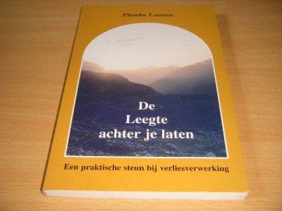 Tweedehands boek: De Leegte achter je laten van auteur Phoebe Lauren - Paperback, met ex-libris, in goede staat.