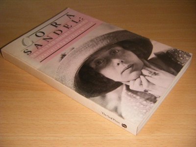 Tweedehands boek: Cora Sandel van auteur Cora Sandel - Paperback, discoloured spine, in good condition.