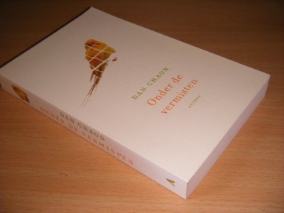 Boek met de titel: Onder de vermisten