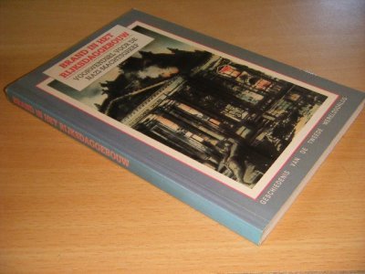 Boek met de titel: Brand in het Rijksdaggebouw