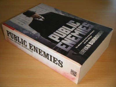 Boek met de titel: Public Enemies