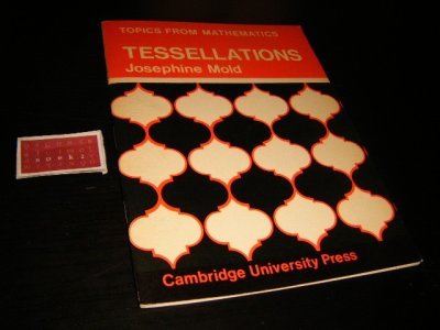 Boek met de titel: TESSELLATIONS [Topics from Mathematics]