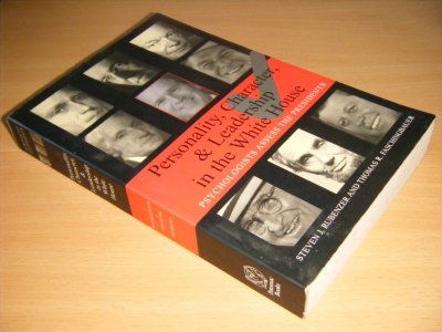 Tweedehands boek: Personality, Character, and Leadership in the White House van auteur Steven J. Rubenzer; Thomas R. Faschingbauer - Paperback, crease in spine, in good condition. With pictures.