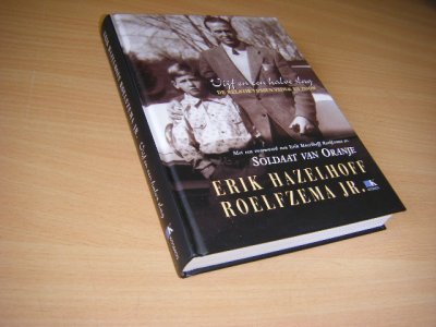 Boek met de titel: Vijf En Een Halve Slag. De relatie tussen vader en zoon