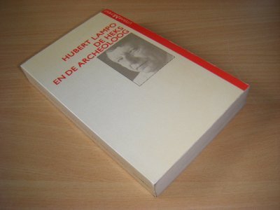 Boek met de titel: De Heks en de archeoloog