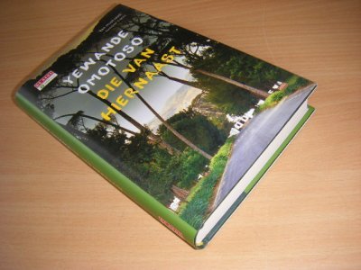 Boek met de titel: Die van hiernaast