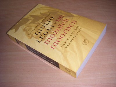 Boek met de titel: De mozaïekmoorden. 