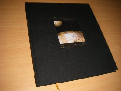 Boek met de titel: De wereld in het klein. Globes in Nederland