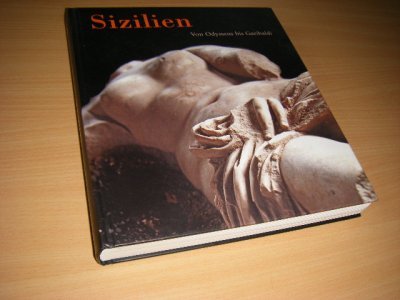 Tweedehands boek: Sizilien.  van auteur Frings, Jutta - Grootformaat hardcover, DUITS-talig. In zeer goede staat. 