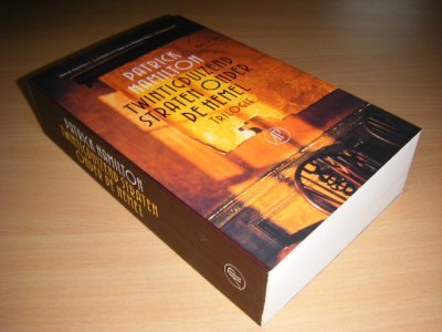 Boek met de titel: Twintigduizend straten onder de hemel