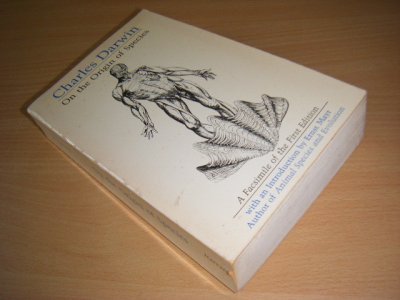 Tweedehands boek: On the Origin of Species.  van auteur Darwin, Charles - Paperback, naam voorin, vlekjes op de snee, in redelijk tot goede staat. 
