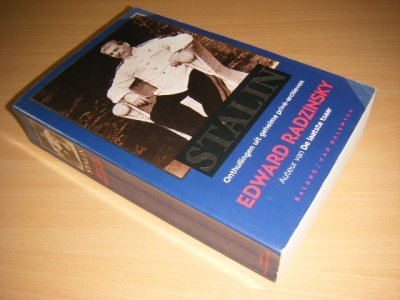 Boek met de titel: Stalin: onthullingen uit geheime privé-archieven