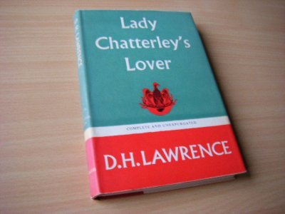 Tweedehands boek: Lady Chatterley's lover. (First) complete unexpurgated edition van auteur Lawrence, D.H.  - De eerste engelse ongecensureerde editie. Gebonden met in prima staat verkerend stofomslag. (Prize-clipped). Exlibris-stempel voorin. 