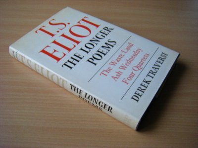 Tweedehands boek: T. S. Eliot van auteur Traversi, Derek  - Engelstalig. Gebonden met stofomslag. Exlibris en exlibrisstempel voorin. In zeer goede staat. Rug iets verkleurd. 