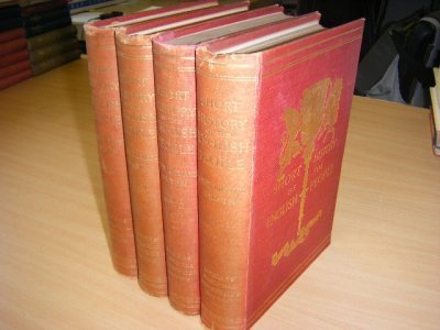 Tweedehands boek: A short history of the English people.  [FOUR VOLUMES - VIER DELEN] van auteur Green, J.R. ; Mrs J.R. Green and Kate Norgate - Complete Engelstalige set. In goede antiquarische staat. Geillustreerd met o.a kleur- en uitklapplaten. Een mooie set. Voorin alle delen zit een exlibris en/of een exlibrisstempel. Een mooie set.