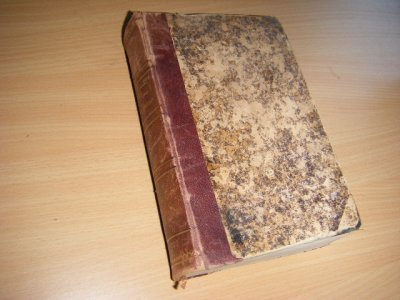 Tweedehands boek: Lehrbuch der physik und meteorologie (EERSTE DEEL] van auteur Muller, Dr. Joh.  - Gebonden Duitstalige uitgave. Los in de band, rug van boven aan vooorkant ingescheurd. Ietsje gevlekt in de tekst, vol illustraties. Ook uitgegeven als fascimile. Persoonlijk exlibris voorin. In redelijk tot goede staat. 