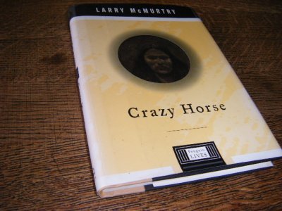 Boek met de titel: Crazy Horse