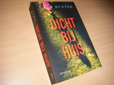 Boek met de titel: Dicht bij huis