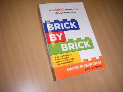 Boek met de titel: Brick by Brick