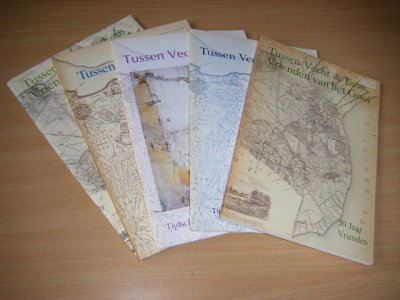 Tweedehands boek: Tussen Vecht en Eem. Vrienden van het Gooi [vijf tijdschriften, uiteenlopende data]. van auteur  - Geniet of gelumbacked, alle in goede tot zeer goede staat. 