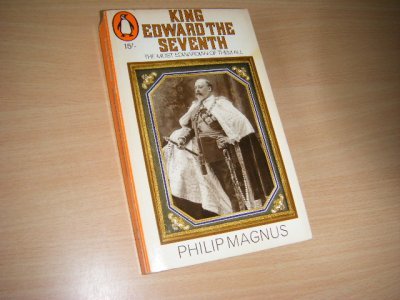 Tweedehands boek: King Edward the Seventh van auteur Magnus, Philip - Engelstalige paperback, met genealogische uitklapkaart. In goede staat,