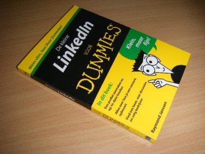 Tweedehands boek: De kleine LinkedIn voor dummies van auteur Raymond Janssen - kleine paperback, als nieuw