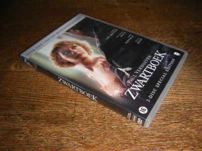 Tweedehands boek: Zwartboek van auteur Verhoeven, Paul; Thom Hoffman, Halina Reijn, Carice van Houten - 2DVD in oorspr. doosje. In goede staat. 