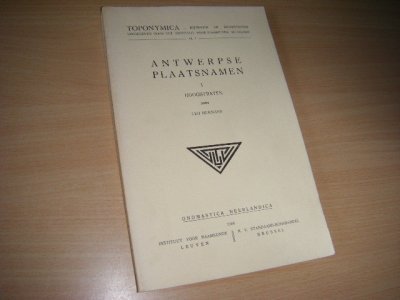 Tweedehands boek: Antwerpse plaatsnamen I Hoogstraten van auteur Hermans, Leo - Softcover, in zeer goede staat