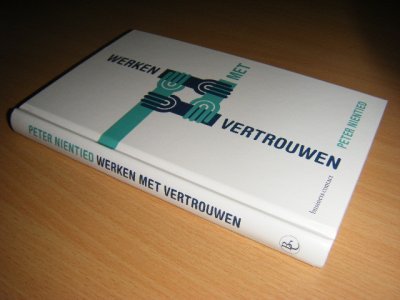 Boek met de titel: Werken met vertrouwen