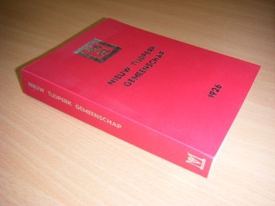 Tweedehands boek: Nieuw tijdperk Gemeenschap van auteur Helena Roerich - Paperback, in zeer goede staat.