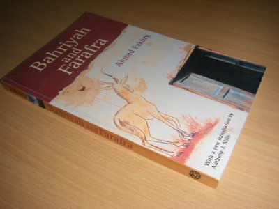 Tweedehands boek: Bahriyah and Farafra van auteur Ahmed Fakhry; A.J. Mills - Paperback, in het Engels. In zeer goede staat