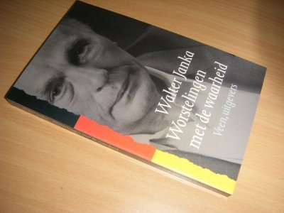 Boek met de titel: Worstelingen met de waarheid