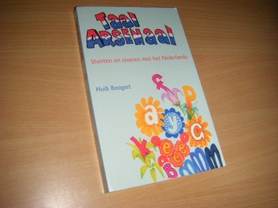 Tweedehands boek: TaalArsenaal van auteur  Boogert, Huib - Paperback, leesvouw op de rug, algemeen exlibris voorin, in goede staat 