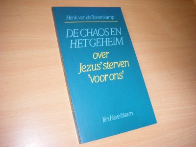 Boek met de titel: De chaos en het geheim