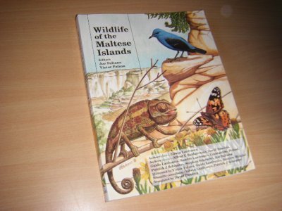 Tweedehands boek: Wildlife of the Maltese Islands van auteur Sultana, Joe; Victor Falzon; Edwin Lanfranco [Plants]; Alfred E. Baldacchino and others [Animals] - Paperback, 26 x 20 cm., als nieuw