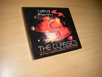 Tweedehands boek: Lethal Theory - The Classics van auteur Riot, Joey - Full length unmixed tracks and a full length DJ-mix by Joey Riot and Kurt; in goede staat