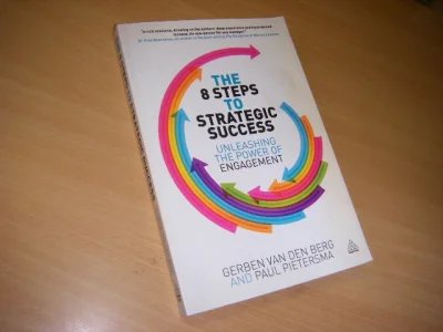 Boek met de titel: The 8 Steps to Strategic Success