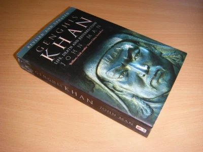 Tweedehands boek: Genghis Khan van auteur John Man  - Engelstalige paperback, in zeer goede staat