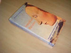 Boek met de titel: Intuïtief reizen