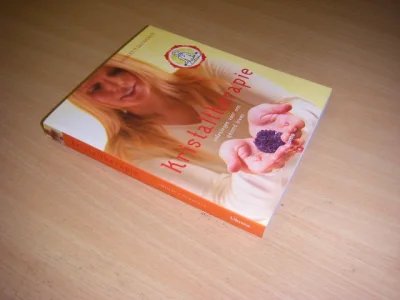Tweedehands boek: Kristaltherapie van auteur Donoghue, Shirley O - Paperback, in zeer goede staat