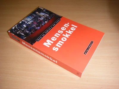Boek met de titel: Mensensmokkel