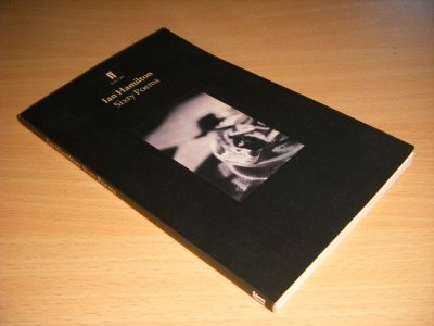 Tweedehands boek: Sixty Poems van auteur Ian Hamilton - Paperback, in good condition.