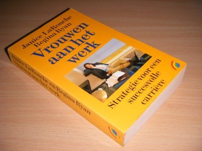 Boek met de titel: Vrouwen aan het werk